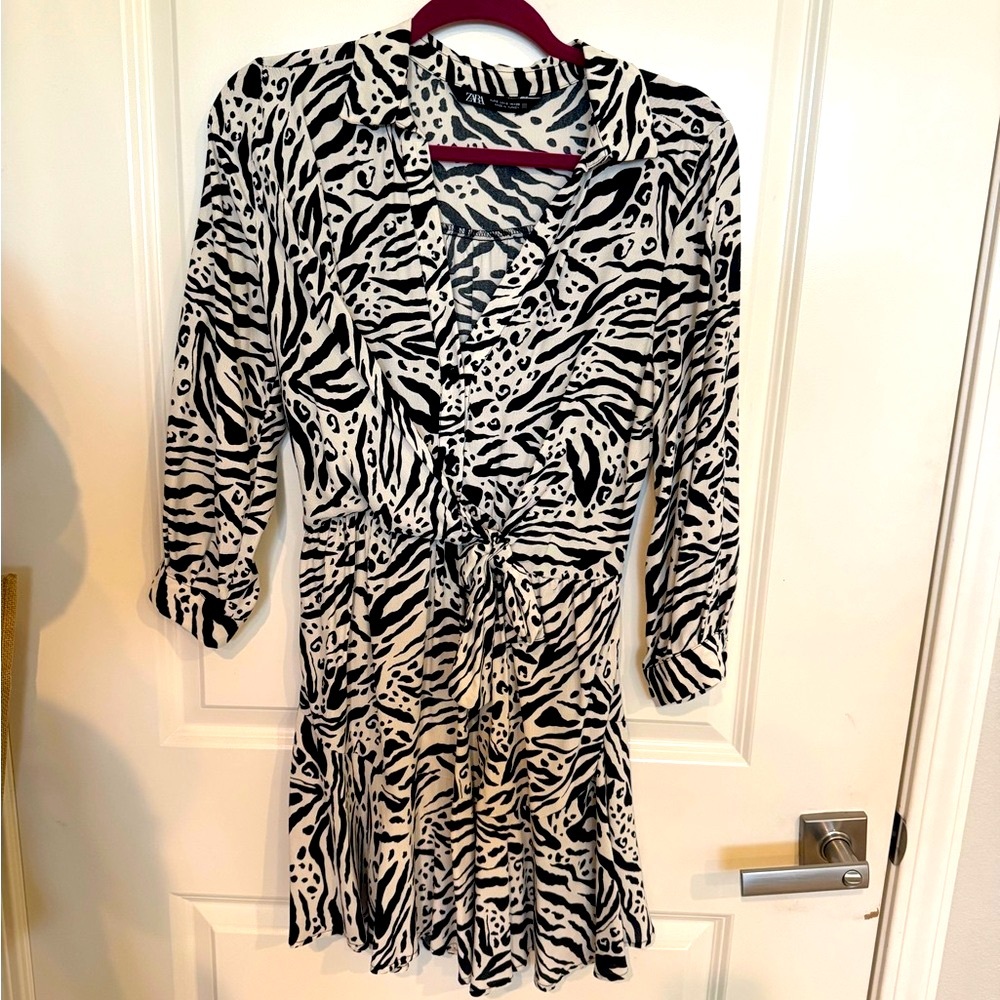 New Zara Black and White Fit and Flare Long Sleeve Dress